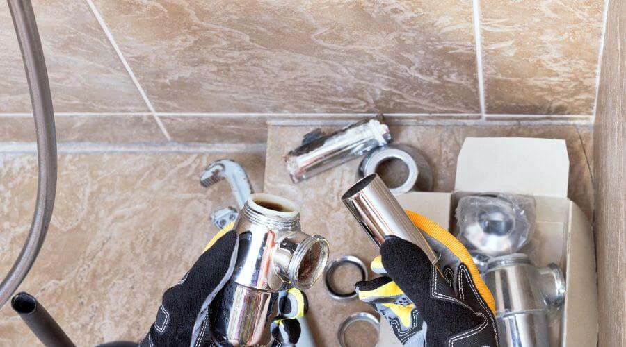 Professional gutter cleaning in Mill City, OR